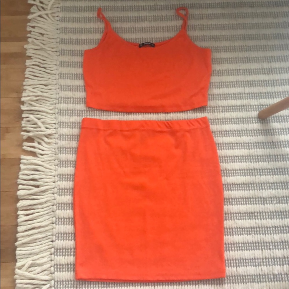 Two piece skirt set